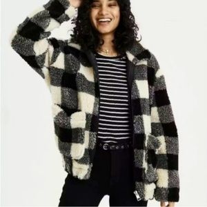American Eagle fuzzy sherpa bomber jacket | Size S